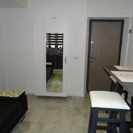 Water Lily Apartment Studio 2 Free Parking- Self Check-In Oradea Værelse billede