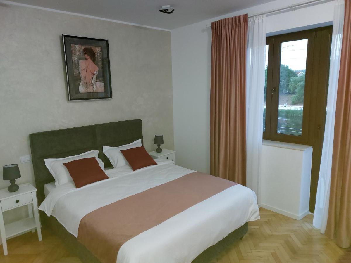 Water Lily Apartment Studio 2 Free Parking- Self Check-In Oradea Eksteriør billede
