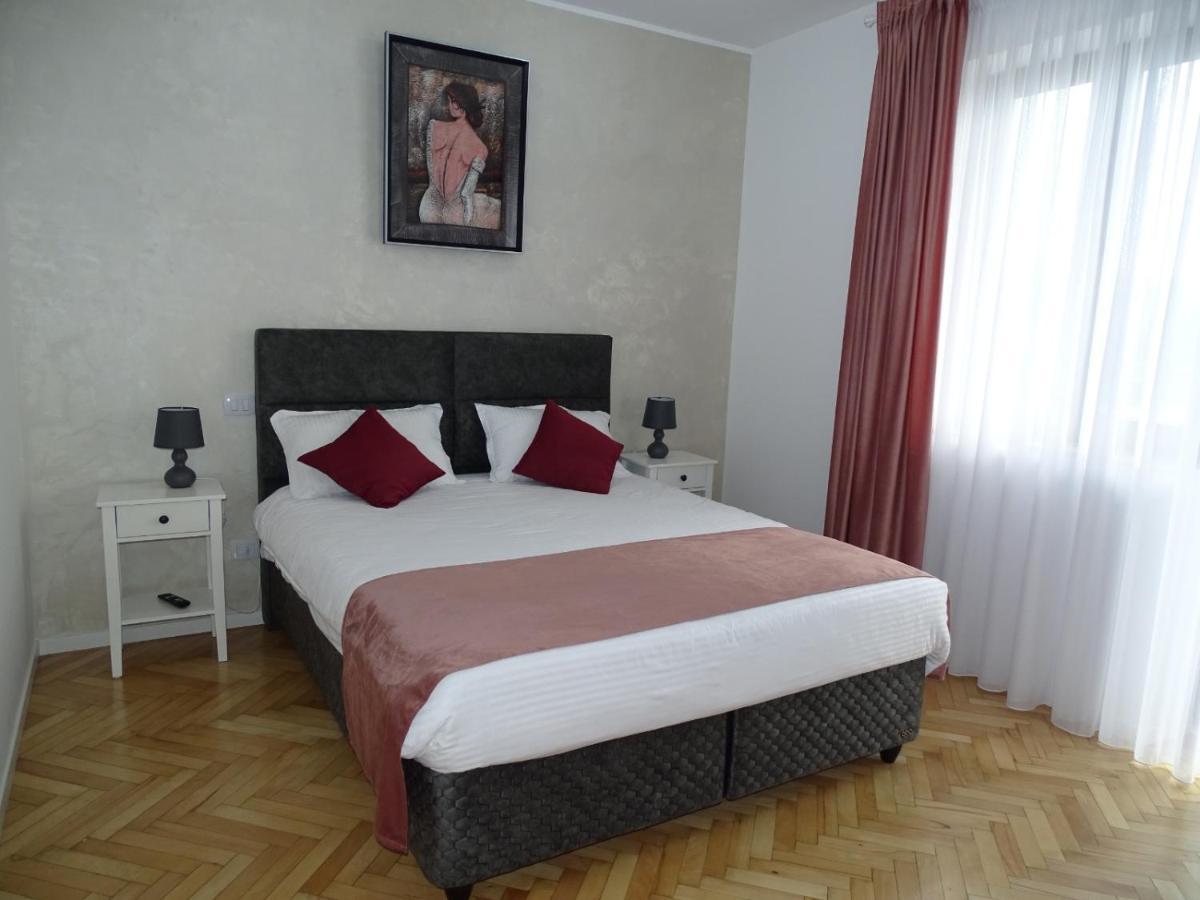 Water Lily Apartment Studio 2 Free Parking- Self Check-In Oradea Eksteriør billede