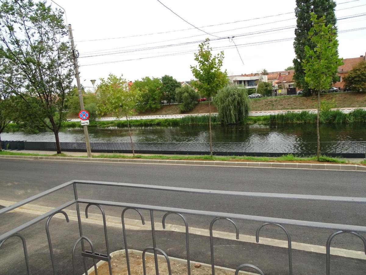Water Lily Apartment Studio 2 Free Parking- Self Check-In Oradea Eksteriør billede