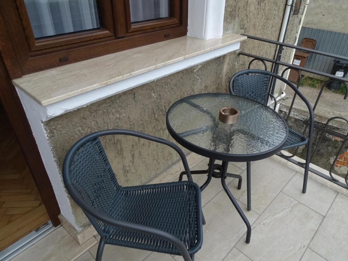 Water Lily Apartment Studio 2 Free Parking- Self Check-In Oradea Eksteriør billede